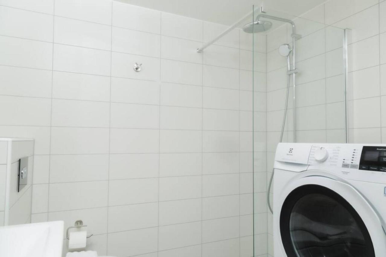 All In One Loft With Balcony And Free Parking Lidingö Eksteriør bilde