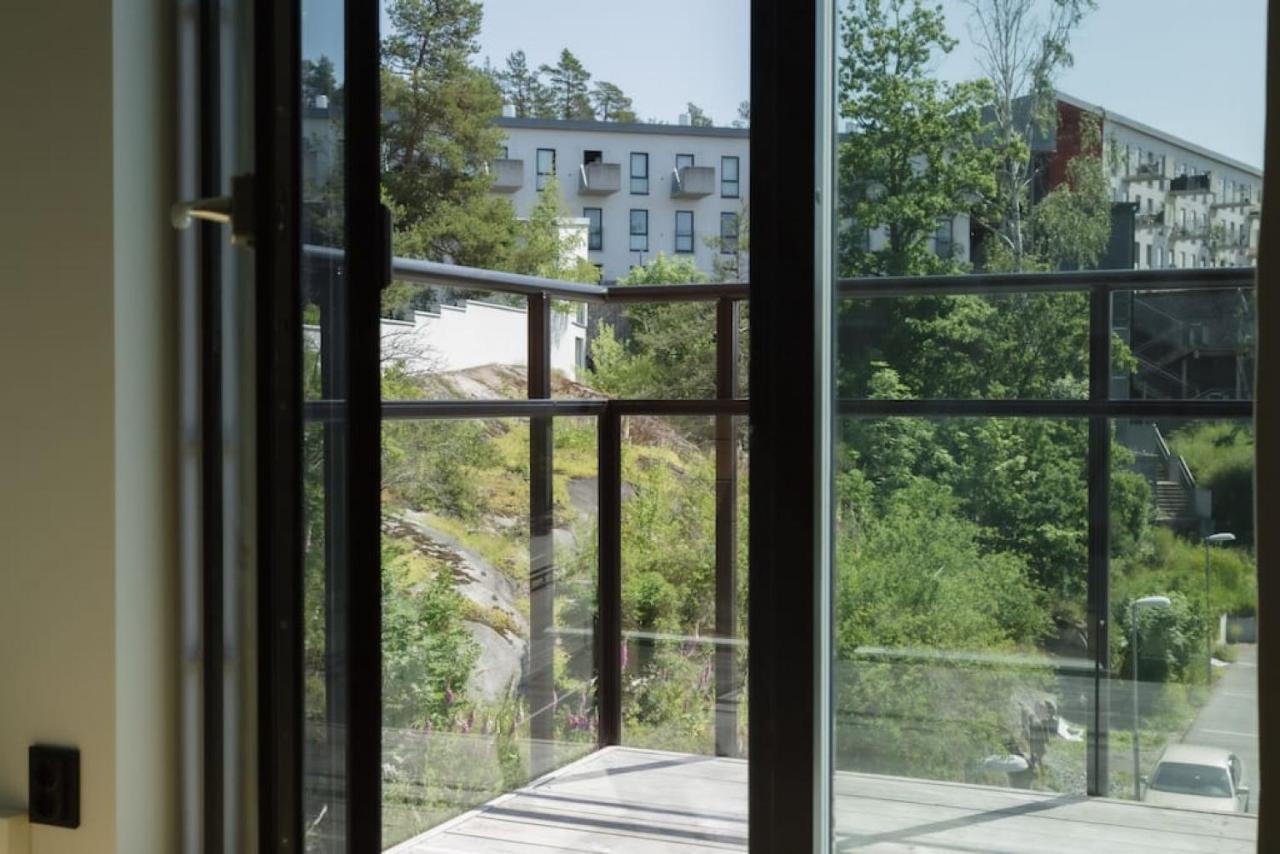 All In One Loft With Balcony And Free Parking Lidingö Eksteriør bilde